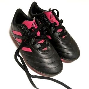 adidas Youth Goletto VIII Sport Cleats EUC Lightly Used Girl's 12Y Black/Pink